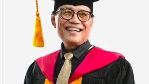 Profesor Asli Kota Sukabumi Ini Dikukuhkan Jadi Guru Besar UPI, Soroti Diskusi AI dan Budaya Viralitas dalam Pendidikan Desain