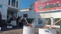 Kejari Kota Sukabumi Musnahkan Barang Bukti dari 75 Perkara