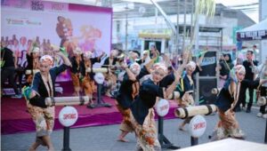 Ratusan Penari Sukabumi Guncang Palabuhanratu Menari 2025, Tampilkan Pesona Budaya Sunda