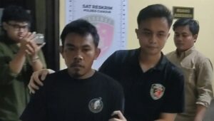 Potret Pelaku Lain Penganiayaan Nenek Ditangkap Polisi