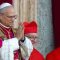 Kardinal Robert Francis Prevost dari Amerika Serikat sebagai Paus terpilih ke-267 dengan nama Paus Leo XIV menyapa ribuan umat Katolik yang berkumpul di alun-alun Basilika Santo Petrus, Vatikan, Kamis (8/5/2025) waktu setempat.
