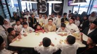 Momen Cak Imin Berbagi Kebahagiaan dengan Anak Yatim Sukabumi