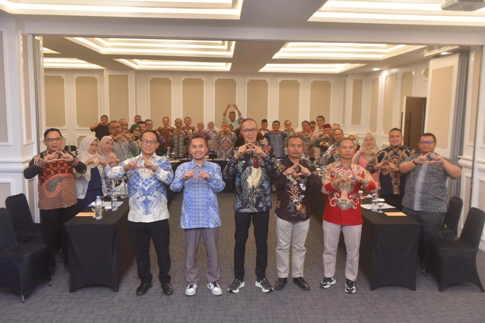 Wali Kota Sukabumi, H. Ayep Zaki, secara resmi membuka Uji Kompetensi Pejabat Pimpinan Tinggi Pratama (PPTP) di Grand Permata Hijau Hotel, Ahad (25/5/2025).