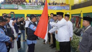Ratusan Jemaah Haji Kabupaten Sukabumi Kloter 6 Diberangkatkan ke Tanah Suci, Termuda 21 Tahun 