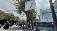 Satpol PP Kota Sukabumi Kembali Tertibkan Reklame Tak Berizin 