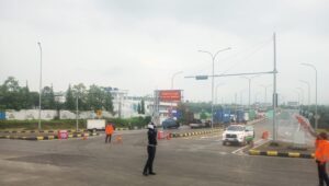 Tol Bocimi Ruas Parungkuda Ditutup usai Diterjang Cuaca Ekstrem