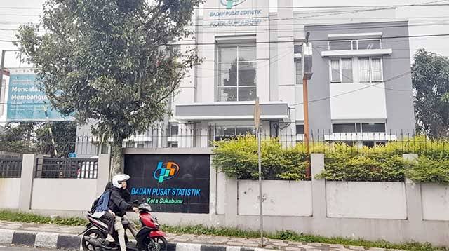 LENGGANG: Kondisi Kantor BPS Kota Sukabumi, saat keadaan lenggang, belum lama ini.(Foto: DOK/RADARSUKABUMI)