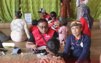 Suasana tim medis saat tim medis Rumah sakit Sekarwangi Cibadak dan Palang Merah Indonesia (PMI) Kabupaten Sukabumi gelar 