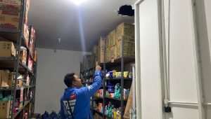Potret Minimarket di Kebonpedes Dibobol Maling, Rugi Capai Rp50 Juta