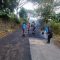 PERBAIKAN: Sejumlah personel DPUTR Kota Sukabumi saat memperbaiki ruas jalan di wilayah kerjanya, belum lama ini. 