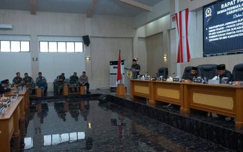 Setelah sempat tertunda karena tidak mencapai kuorum, rapat paripurna DPRD Kabupaten Sukabumi akhirnya kembali digelar pada Senin (26/5/2025).