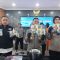 BERINOVASI:  Kapolres Sukabumi Kota AKBP Rita Suwadi saat memperkenalkan terobosan digital saat konferensi pers di Aula Rekonfu Polres Sukabumi Kota, belum lama ini.(FT: BAMBANG/RADARSUKABUMI)