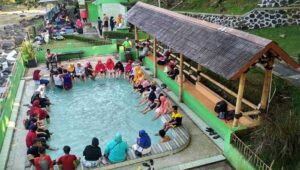 Pemandian Air Panas Cikundul Sukabumi Masih Jadi Idola Wisatawan