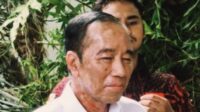 Dokter Tifa Sebut Sakit Kulit Jokowi Akibat Stres Berat