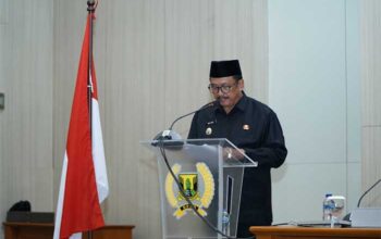 Bupati Sukabumi Asep Japar
