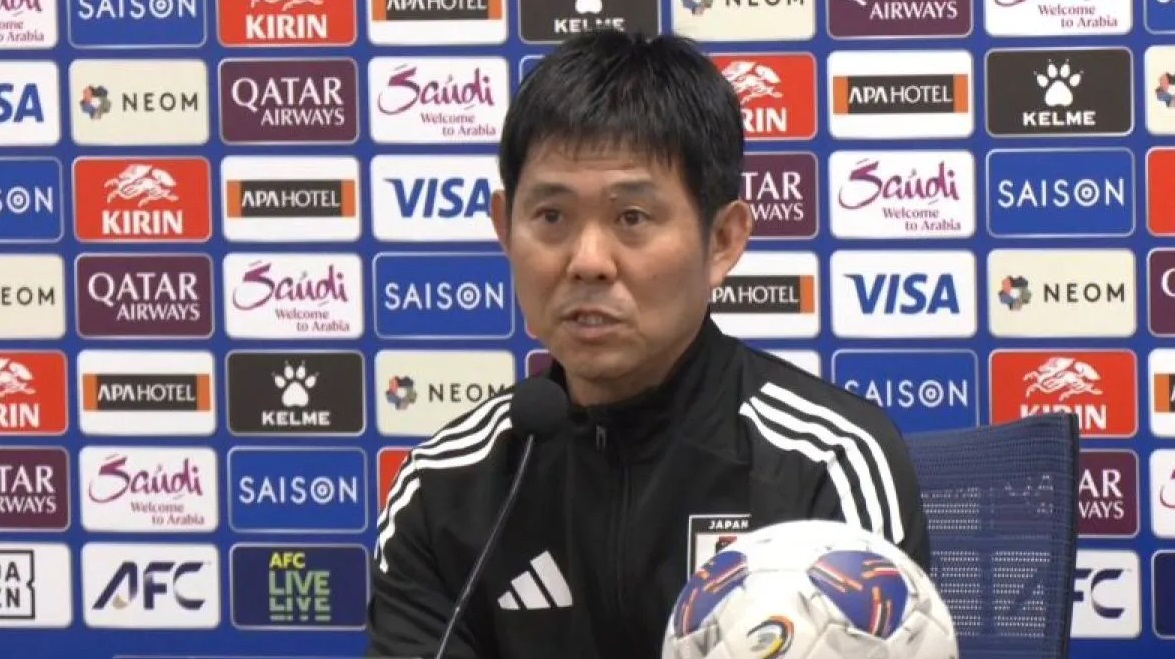 Pelatih timnas Jepang, Hajime Moriyasu, menghadiri jumpa pers sebelum pertandingan kualifikasi Piala Dunia 2026 Grup C zona Asia, di Suita City Stadium, Prefektur Osaka, Senin (9/6/2025). (HO/PSSI)