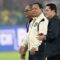 Presiden Prabowo Subianto (tengah) didampingi Ketua Umum PSSI Erick Thohir (kanan) dan Manager Timnas Indonesia Sumarji (kiri) menyapa para pemain usai pertandingan melawan Timnas China pada laga Kualifikasi Piala Dunia 2026 putaran ketiga Grup C di Stadion Utama Gelora Bung Karno, Jakarta, Kamis (5/6/2025).