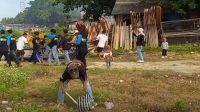 Jelang Syukuran Hari Nelayan, Warga Ujunggenteng Gelar Aksi Bersih Pantai