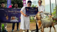 XLSMART Salurkan Hewan Kurban untuk Masyarakat di Idul Adha 1446 H