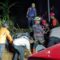 DIEVAKUASI : Petugas gabungan saat mengevakuasi sepeda motor terperosok ke jurang di ruas Jalan Raya Alternatif Nagrak-Munjul, tepatnya di Kampung Ciganas, RT 01/RW 02, Desa Ciambar, Kecamatan Ciambar, Kabupaten Sukabumi.