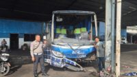 Detik-detik Bus MGI Maju Sendiri Saat Menunggu Penumpang, Sopir Tewas Tertabrak