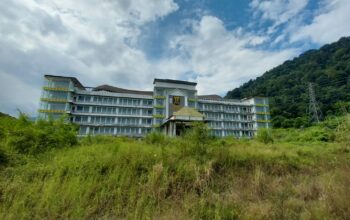 Gedung pusat perkantoran pemerintah daerah jalan Ahmad Yani Palabuhantu, kabupaten Sukabumi.(FOTO ; NANDI/ RADARSUKABUMI)