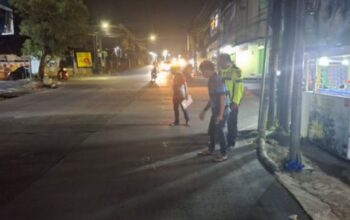 PERAWATAN MEDIS: Seorang korban tabrak lari saat mendapatkan perawatan medis di RSUD R Syamsudin SH, belum lama ini. 