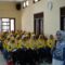 SAMBUTAN : Sekretaris DPPKB Kabupaten Sukabumi, Hj. Tia Fatimah saat memberikan sambutan pada pertemuan Kader IMP Bangga Kencana Wilayah IV di aula kantor Kecamatan Sukaraja.(FOTO : UNTUK RADAR SUKABUMI)