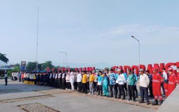 Dalam rangka memperingati Hari Lingkungan Hidup Sedunia 2025, Dinas Lingkungan Hidup (DLH) Kabupaten Sukabumi menggelar aksi bersih-bersih