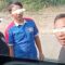 VIRAL : Seorang angggota Brimob terlibat adu mulut dengan IM seorang preman yang menjual paksa air mineral terhadap sopir box yang melintas di Jalan Raya Padabeunghar, Jampangtengah, Kabupaten Sukabumi.