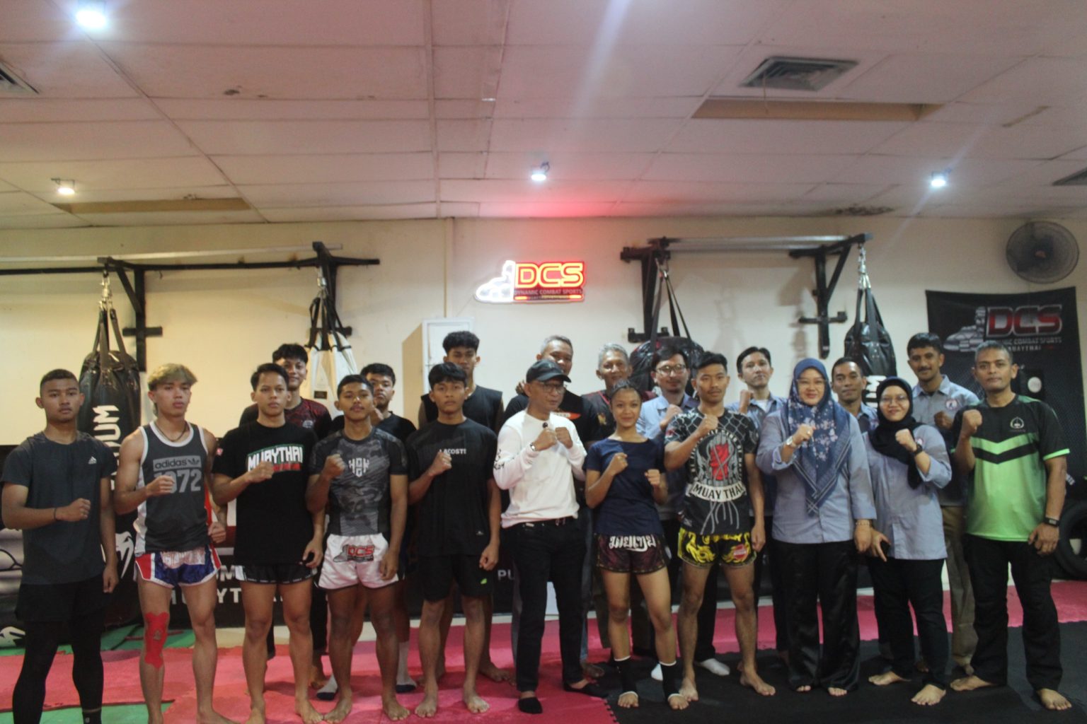 PELANTIKAN: Pengurus Muaythai Kota Sukabumi saat melakukan penjaringan atlet potensial, Senin (16/6).