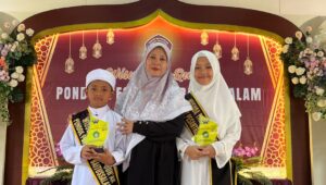 Fathiyyah dan Fikri Abdul Karim Raih Prestasi Tahfidz di Wisuda Ponpes Baitussalam