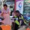 PEMERIKSAAN: Polres Sukabumi Kota bekerja sama dengan Rumah Sakit Betha Medika menggelar kegiatan sosial berupa pemeriksaan kesehatan gratis bagi masyarakat