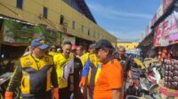 Wujudkan Pasar Sehat, Disdagin Kabupaten Sukabumi Bersihkan Pasar Cisaat