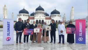 XLSMART Tingkatkan Layanan, Literasi Digital dan Salurkan Al-Quran untuk Masyarakat Aceh