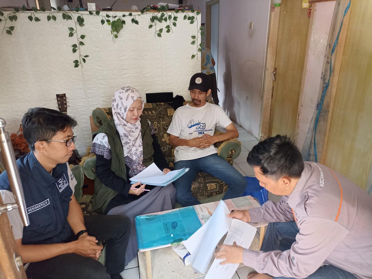 SOSIALISASI: Pemerintah Kecamatan Baros tengah menggencarkan edukasi kepada masyarakat guna meningkatkan ketaatan dalam membayar PBB–P2.