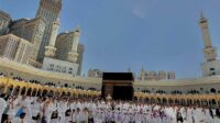 Wujud Apresiasi, Alfamart Kembali Berangkatkan 92 Karyawan Terbaiknya ke Tanah Suci Makkah
