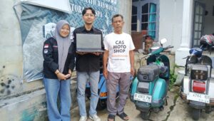 Mahasiswa UMMI Ciptakan Aplikasi Penjualan Sparepart Vespa untuk Bengkel Lokal 