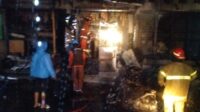 Detik-detik Pom Mini Meledak di Cicurug, Lima Motor dan Warung Ludes Terbakar 