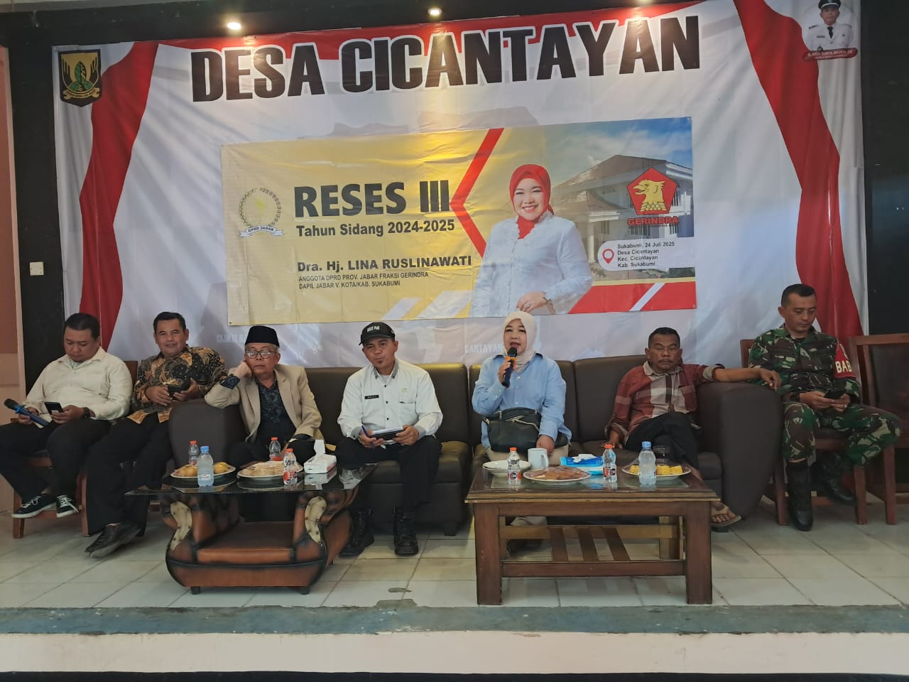 Anggota DPRD Provinsi Jawa Barat dari Fraksi Gerindra, Dra. Hj. Lina Ruslinawati, melanjutkan kegiatan Reses ke-III Tahun Sidang 2024–2025 dengan menyapa warga di Desa Cicantayan, Kecamatan Cicantayan, Kabupaten Sukabumi, Kamis (24/07/2025).