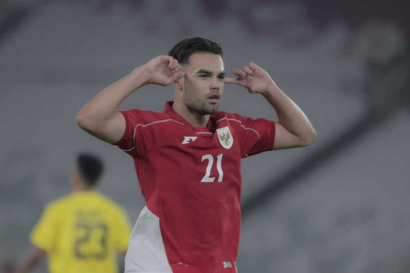 Selebrasi Jens Raven usai mencetak gol ke gawang Timnas Brunei Darussalam U-23, Selasa (15/7/2025) . (c) AP Photo/Abdul Aziz