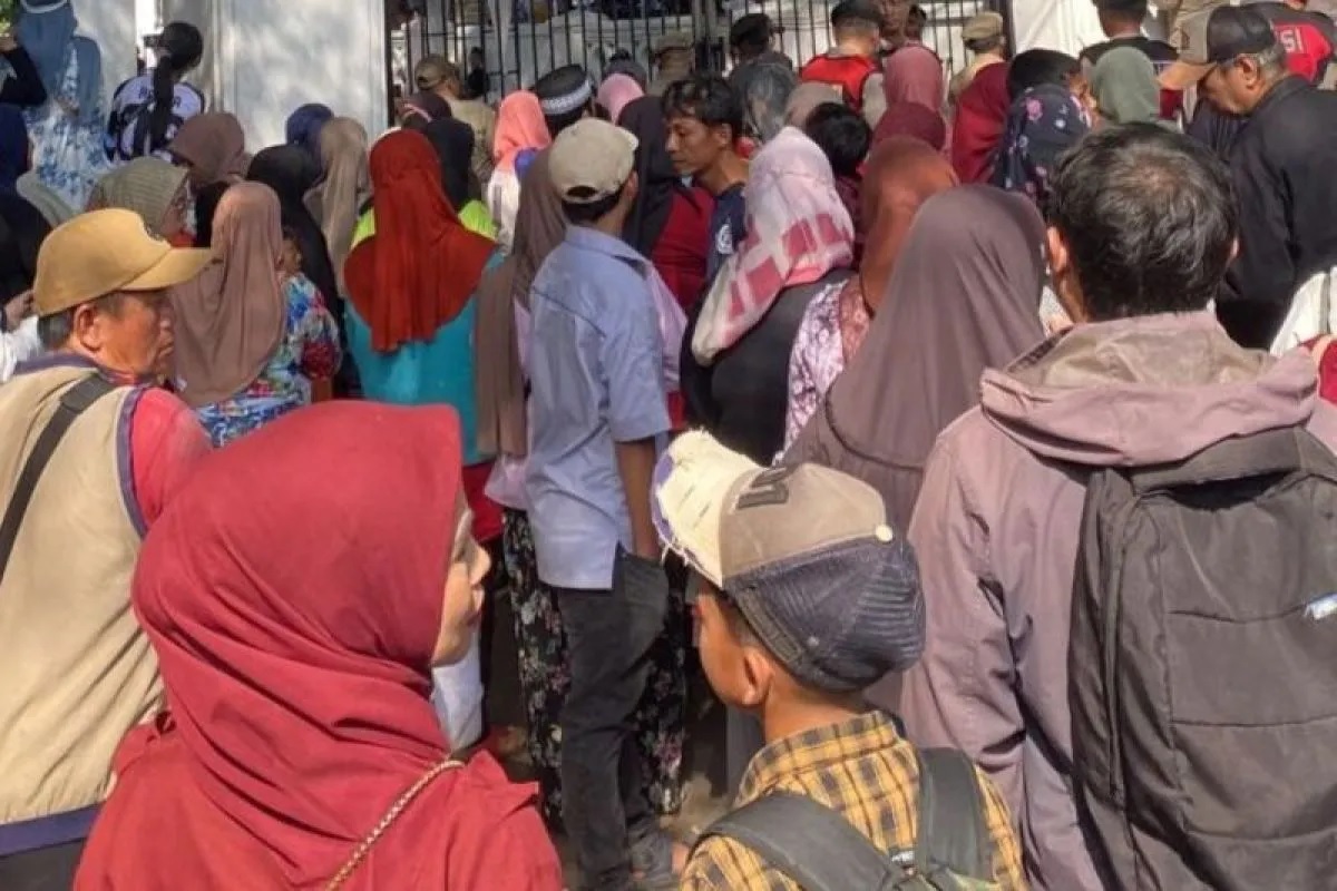 Rangkaian acara pernikahan Wakil Bupati Garut, Luthfianisa Putri Karlina, dengan Maula Akbar, putra Gubernur Jawa Barat Dedi Mulyadi, berakhir tragis.