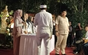 Menteri PKP Maruarar Sirait saat kegiatan Kolaborasi Pembiayaan Mikro Perumahan atau "Pembiayaan Home", di Lembur Pakuan Subang.
