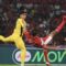 Pesepak bola Timnas U-23 Indonesia Jens Raven (kanan) menendang bola yang coba diadang pesepak bola Timnas U-23 Malaysia Muhammad Ubaidullah Bin Shamsul Fazili (kiri) dalam pertandingan penyisihan Grup A Piala AFF U-23 2025 di Stadion Utama Gelora Bung Karno (SUGBK), Senayan, Jakarta, Senin (21/7/2025). (Muhammad Adimaja)