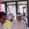 Gubernur Jawa Barat Dedi Mulyadi (tengah) dan Menteri Kesehatan Budi Gunadi Sadikin saat meninjau penanganan kusta di Puskesmas Sirnajaya, Kabupaten Bekasi, Jawa Barat, Rabu (23/7/2025).