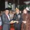 Suasana upacara peringatan Hari Bhayangkara ke-79 Polres Sukabumi di Alun-Alun Palabuhanratu, Selasa (1/7/2025).(FOTO: NANDI/RADARSUKABUMI)
