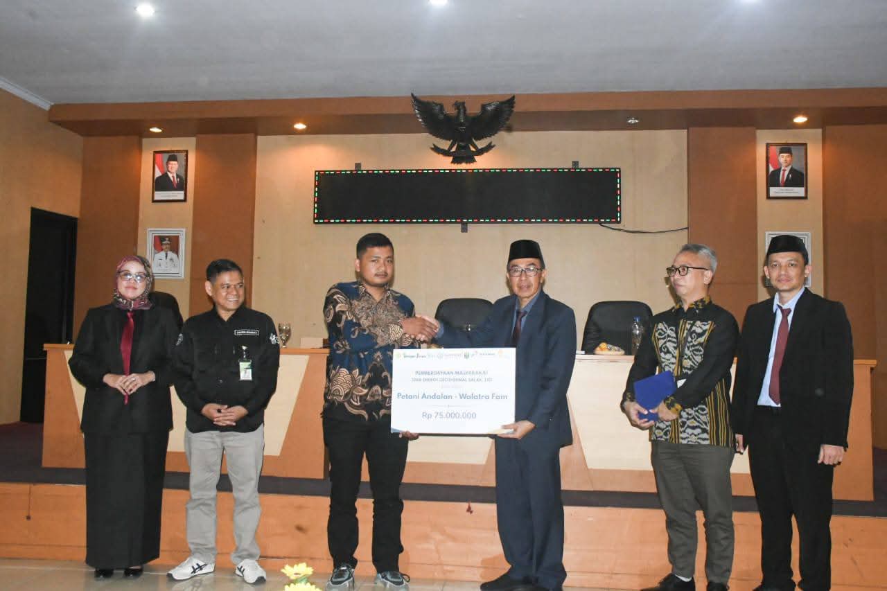 Sekda Ade Suryaman membuka Forum Evaluasi Akhir Program YESS Tahun 2025 di Bale Pangripta Bappelitbangda, Selasa (1/7/2025).(FOTO: NANDI/RADARSUKABUMI)