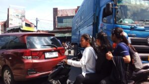 Kemacetan di Cicurug Tak Kunjung Usai, Warga Desak Solusi Nyata