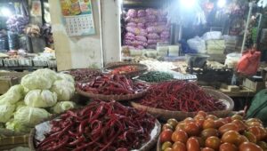 Harga Pasar Sukabumi Berfluktuasi, Cabe Meroket, Tomat Menukik