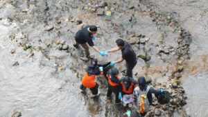 TP PKK Kota Sukabumi Gelar Susur Sungai dan Restoe Bumi demi Gerakan Pelestarian Lingkungan